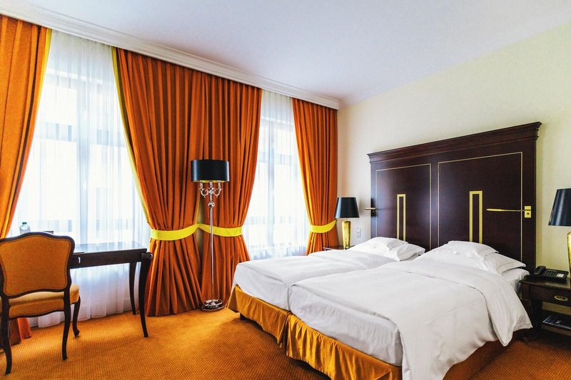 布洛皇宮休閑酒莊公寓