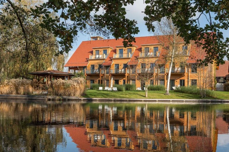 斯特蘭豪斯酒店 - 精品SPA度假酒店