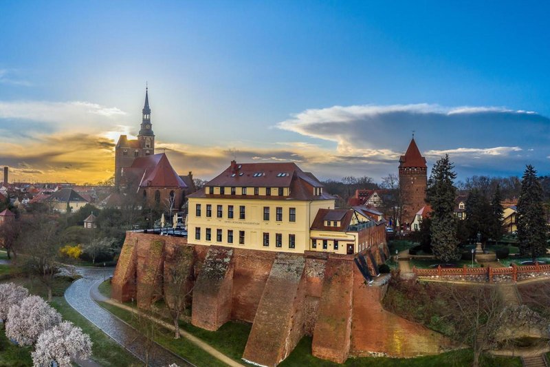 坦哲蒙城堡酒店