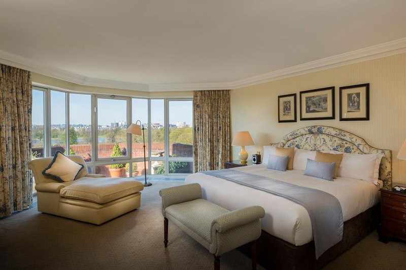 仕驊廷肯辛頓宮酒店公寓