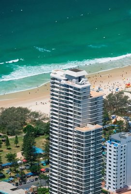 布羅德比奇ULTIQA海灘港酒店