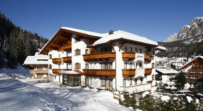 薩沃伊多洛米蒂斯豪華Spa酒店