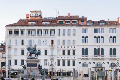 朗拉德宮殿酒店