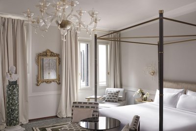 狄歐若小提琴酒店