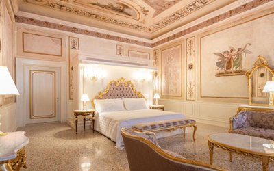 彭法迪尼歷史體驗酒店