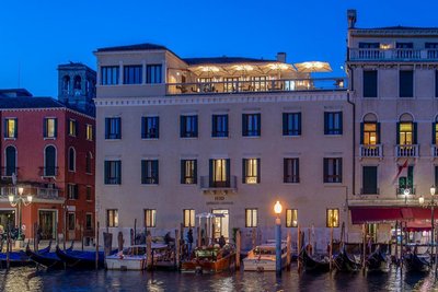 卡諾瓦宮H10酒店