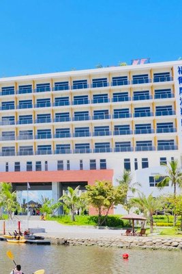 福爾摩沙遊艇酒店