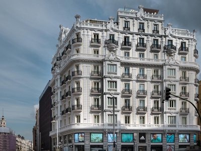 馬德里格蘭大道NH典藏酒店