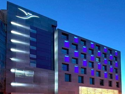 西肯格蘭大劇院酒店