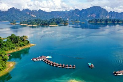 500 Rai Floating Resort