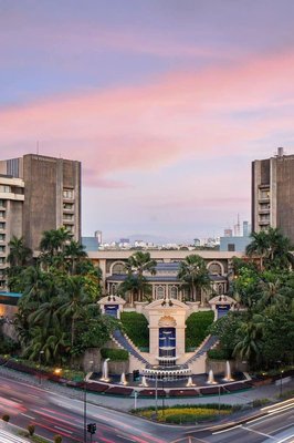 馬尼拉半島酒店