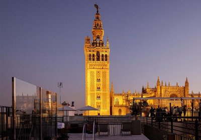 默瑟爾EME教堂酒店