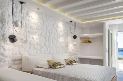 西阿諾套房酒店