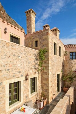 莫尼艾姆瓦西斯奢華套房酒店