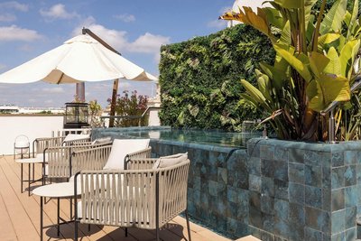 梅瑟廣場塞維利亞5 GL