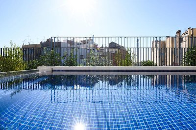 巴塞隆拿七十酒店