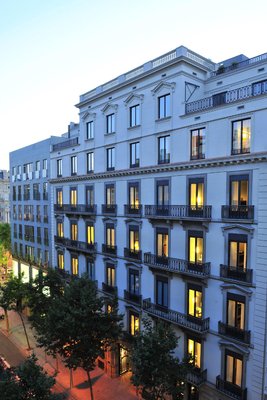 阿爾瑪巴塞隆拿酒店 GL