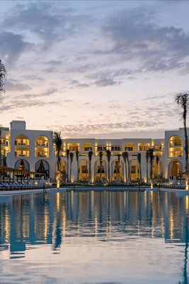 塞瑞海灘度假村