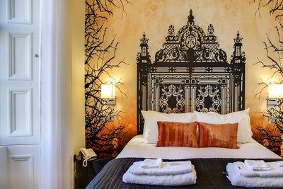 Clarendon Luxury Apartments