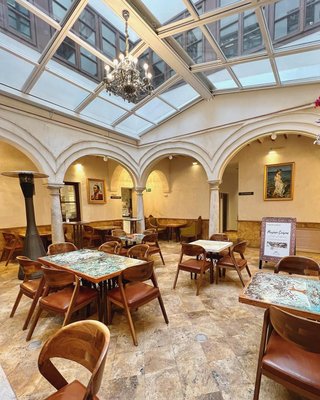 Anahita Boutique Hotel