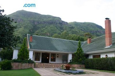 Champagne Castle Hotel