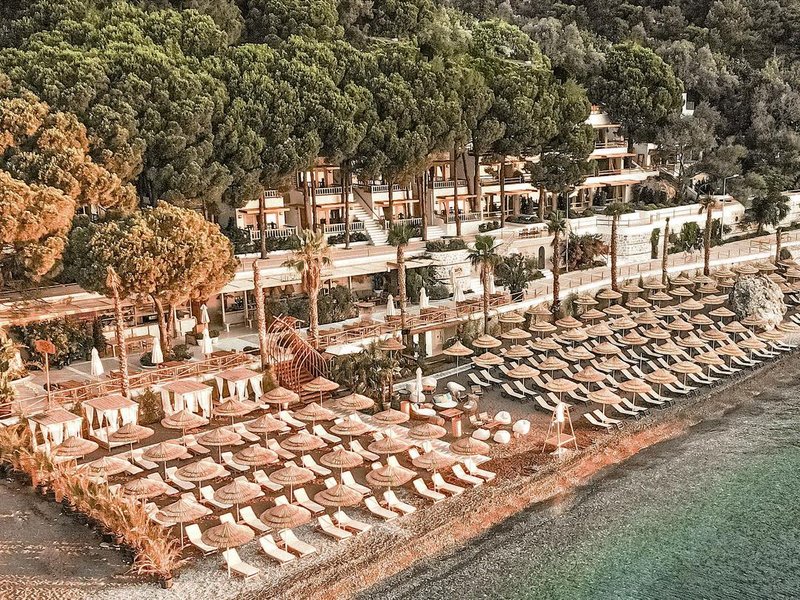 Perios Beach House - Adults Only