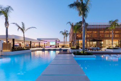 D 安德列舄湖全套房酒店 - 限成人