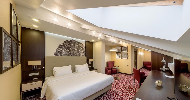 巴施克瑞亞酒店