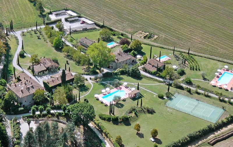 Monsignor Della Casa Country Resort & Spa