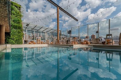 查利生活時尚酒店