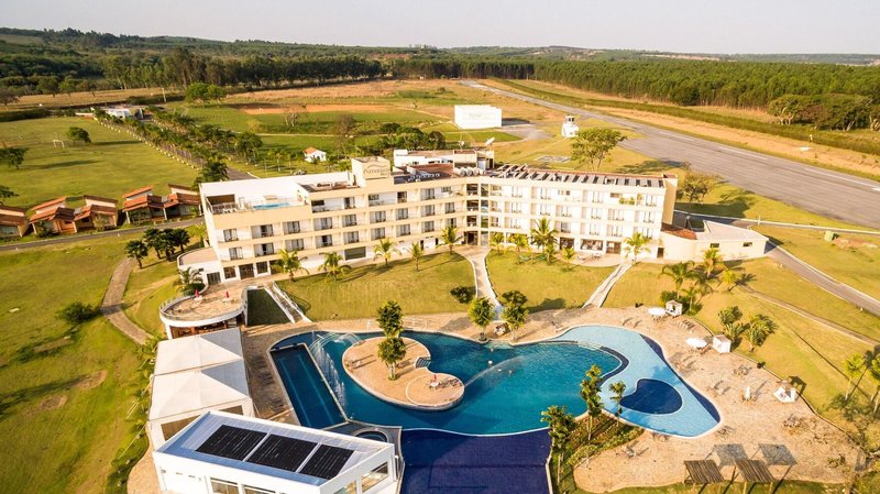 芬納斯帕克温德姆華美達觀光農場