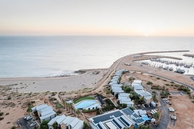 曼塔雷寧格羅海灘度假村