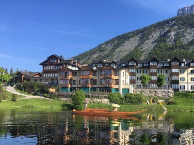 靠湖酒店 - 湖畔住宅