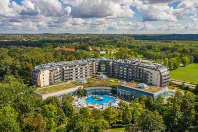 斯利普特温泉酒店