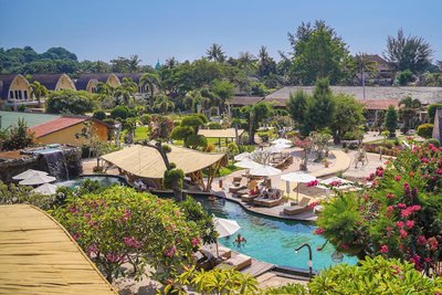 特拉旺安珍珠度假村