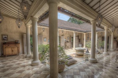 巴曲斯別墅酒店