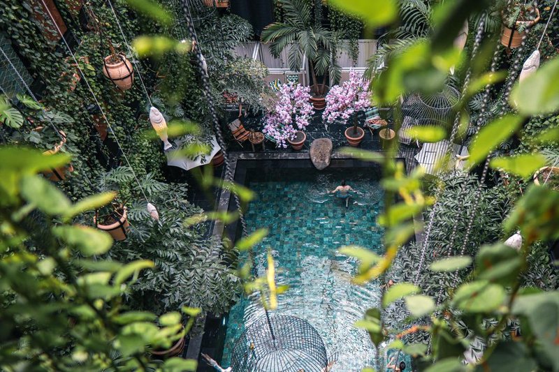 瑪農勒斯套房古斯米登酒店