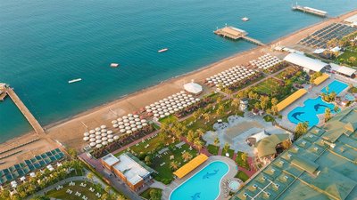 貝萊克松樹海灘全包式住宿