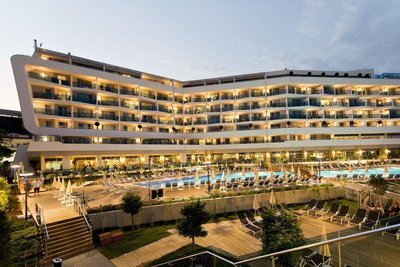 塞勒涅海灘 SPA 酒店