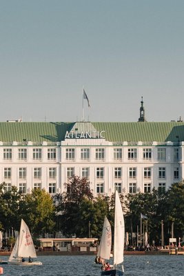 漢堡大西洋酒店 - 傲途格精選