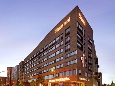 海港新城 25 小時酒店