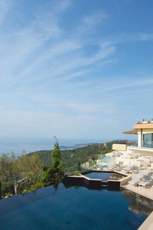 埃茲露台水療酒店