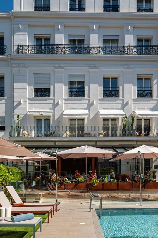 康城坎培拉酒店