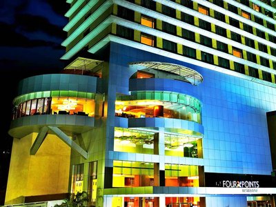 納威孟買瓦希福朋喜來登酒店