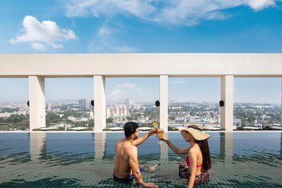 浦那金格希爾頓逸林酒店