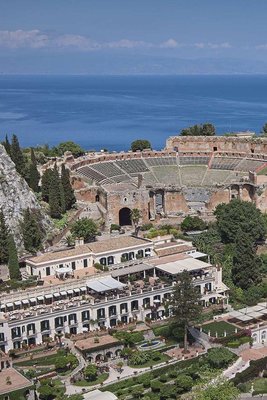 蒂梅奧,貝夢德酒店,陶爾米納