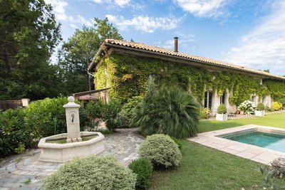 多梅吉諾里亞克酒店