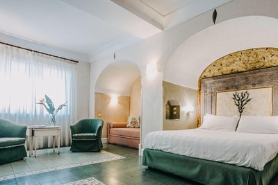 柯斯坦提諾波里104酒店