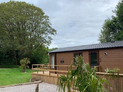 Herons Lake Retreat Hot Tub Lodges