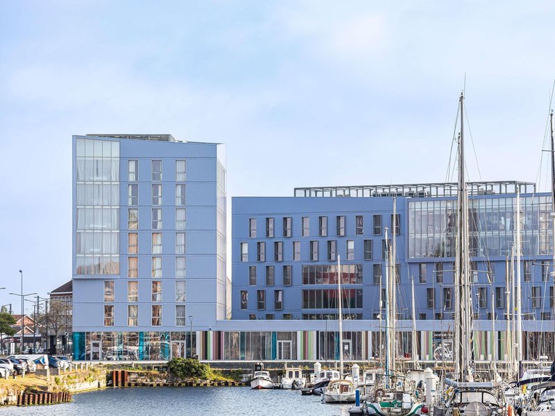 敦刻爾克中央火車站美居酒店